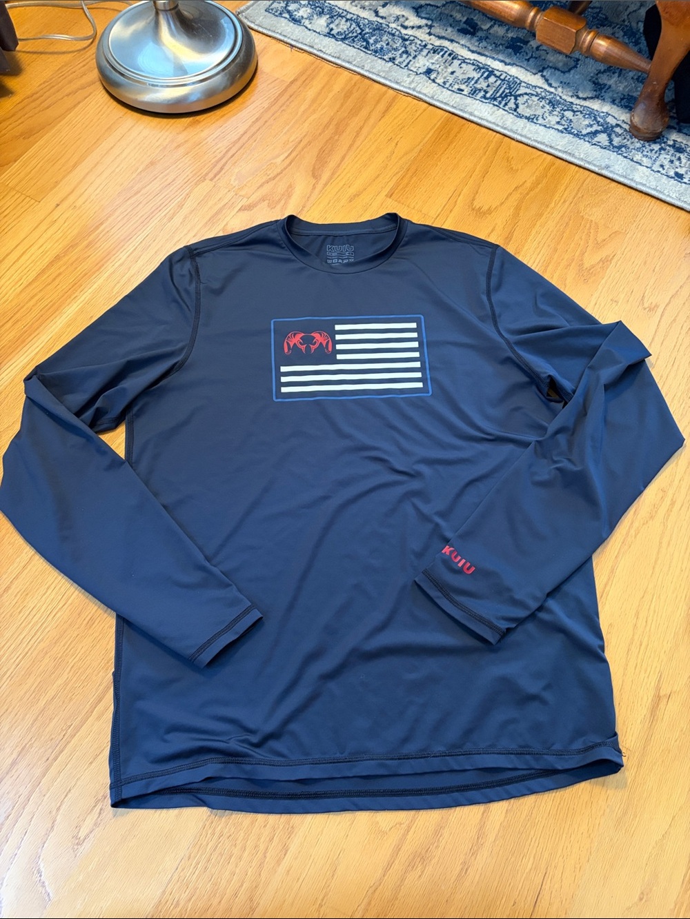 KUIU Men's Patriot Ram Flag AP Tech Long Sleeve Shirt Navy Blue Large